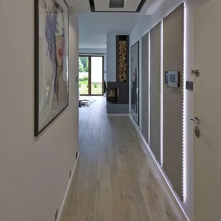 Apartament Baltica Z Ogrodkiem - W Ustronnym Miejscu Tuz Przy Plazy Rogowo  Exterior photo