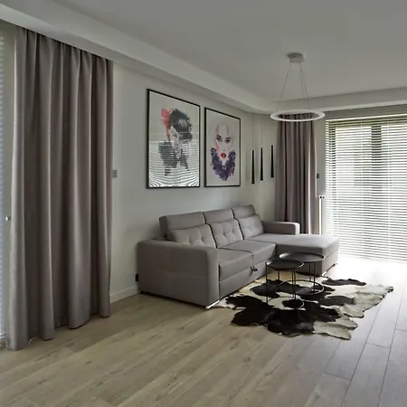 Apartament Baltica Z Ogrodkiem - W Ustronnym Miejscu Tuz Przy Plazy Rogowo  Exterior photo