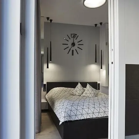 Apartament Baltica Z Ogrodkiem - W Ustronnym Miejscu Tuz Przy Plazy Rogowo  Exterior photo