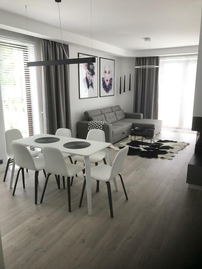 Apartment Baltica Z Ogrodkiem - W Ustronnym Miejscu Tuz Przy Plazy Rogowo (Gryfice)